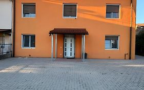 Casa Domus Oppiorum